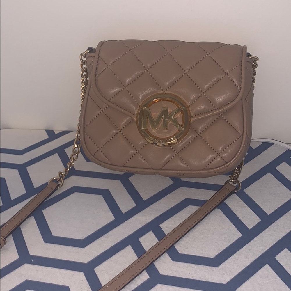 michael kors crossbody